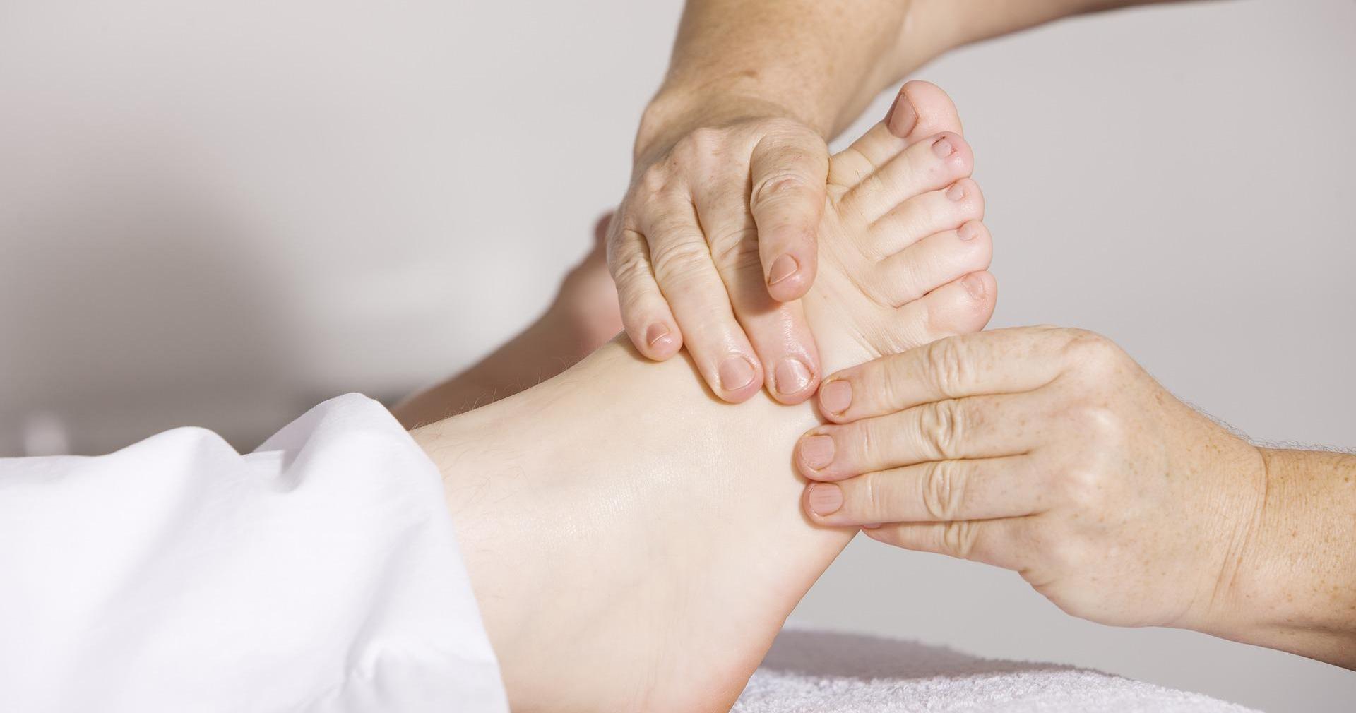Therapie Therapiegeräte Therapieausstattung Leupamed